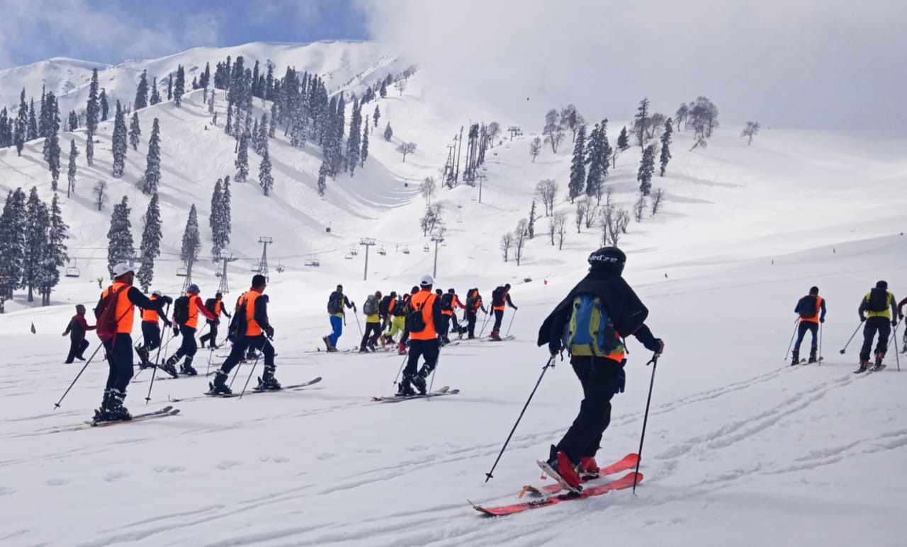 J&K tops medals tally in Khelo India Winter National Games in Gulmarg